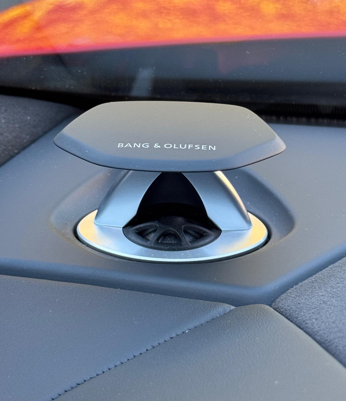 LAMBORGHINI Urus 636-image-11