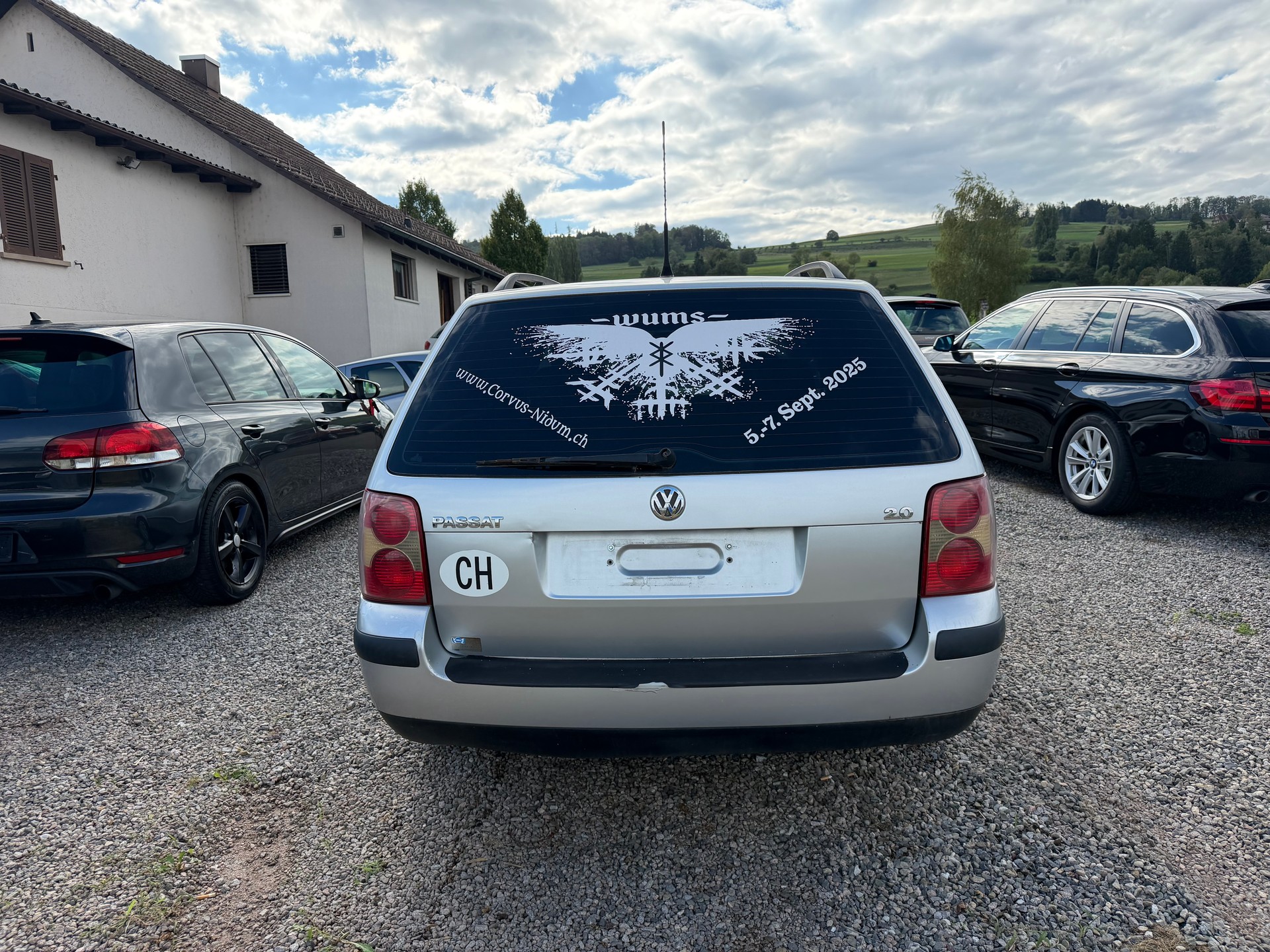 VW Passat Variant 2.0 Trendline-image-4