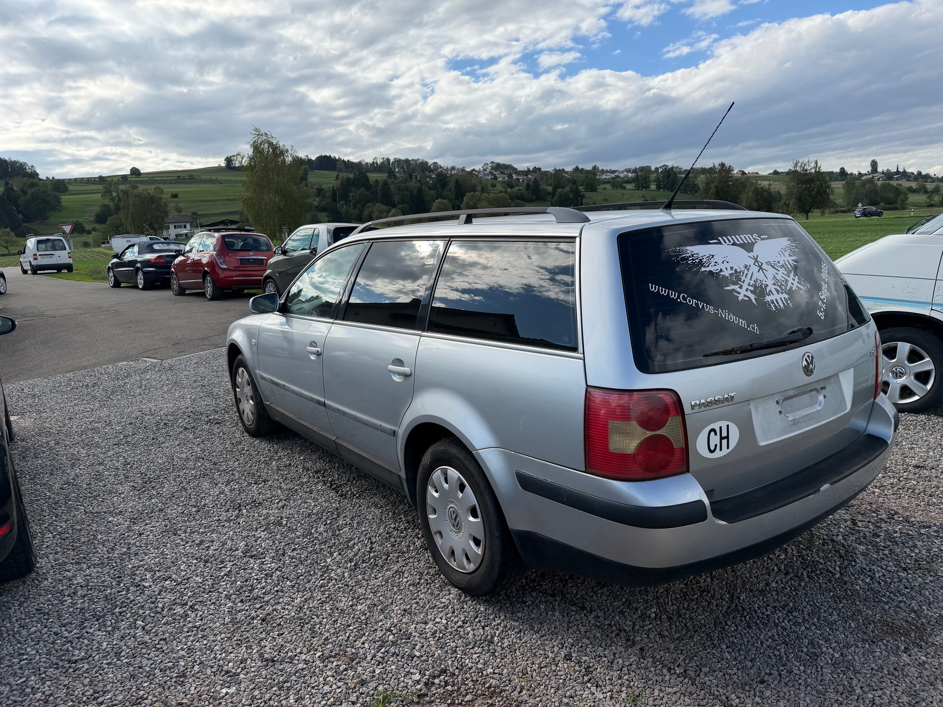 VW Passat Variant 2.0 Trendline-image-3