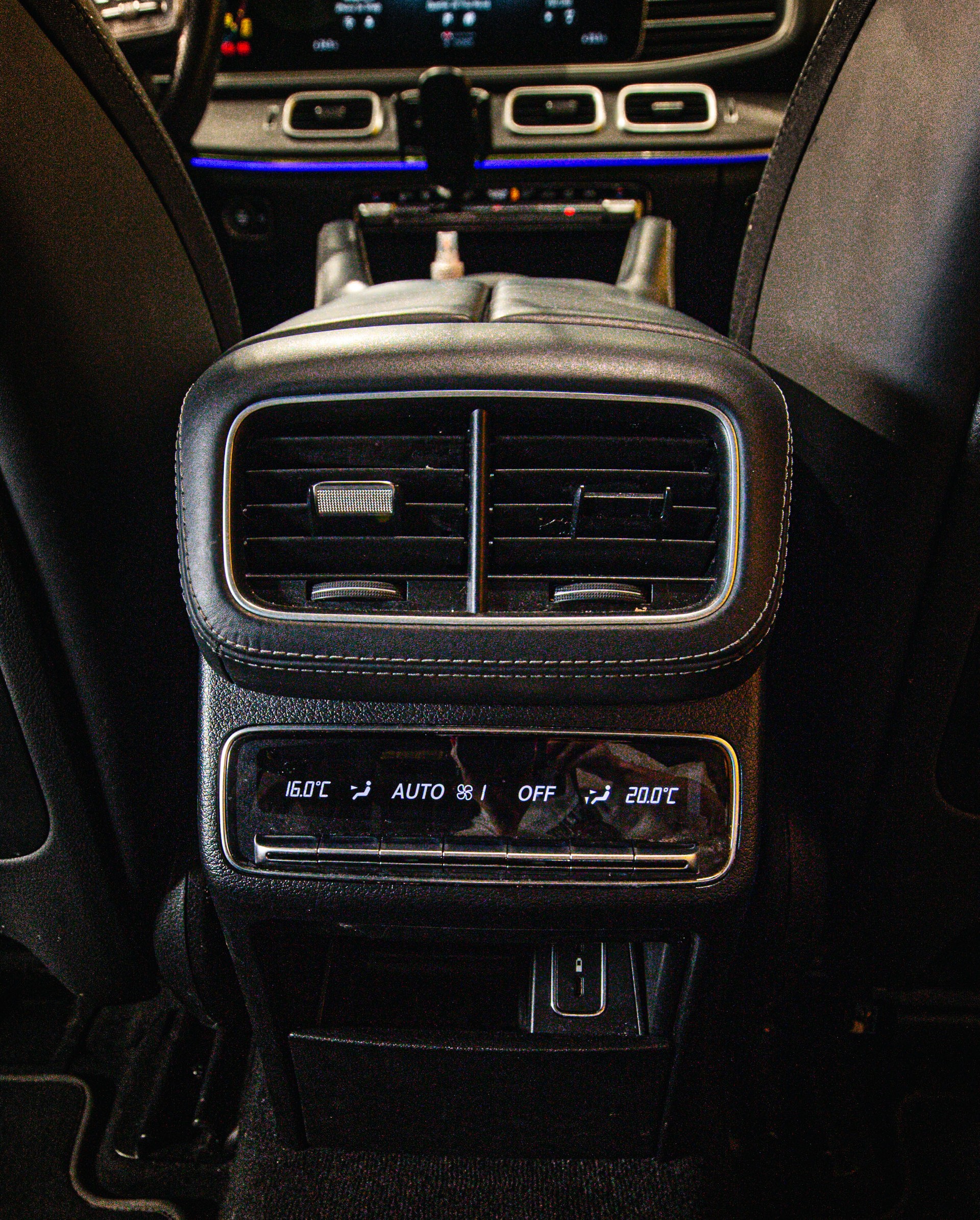 MERCEDES-BENZ GLE Coupé 53 AMG 4Matic+ Speedshift-image-13