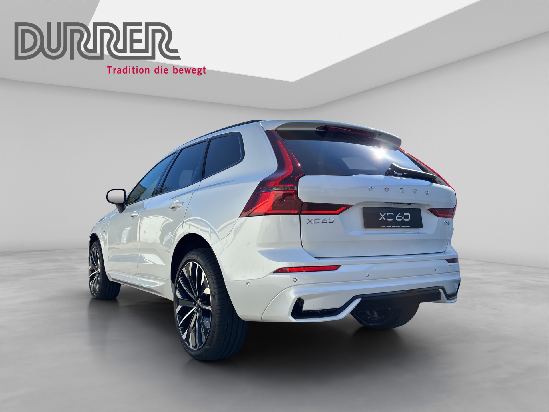 VOLVO XC60 2.0 T6 TE Ultra Dark eAWD-image-2