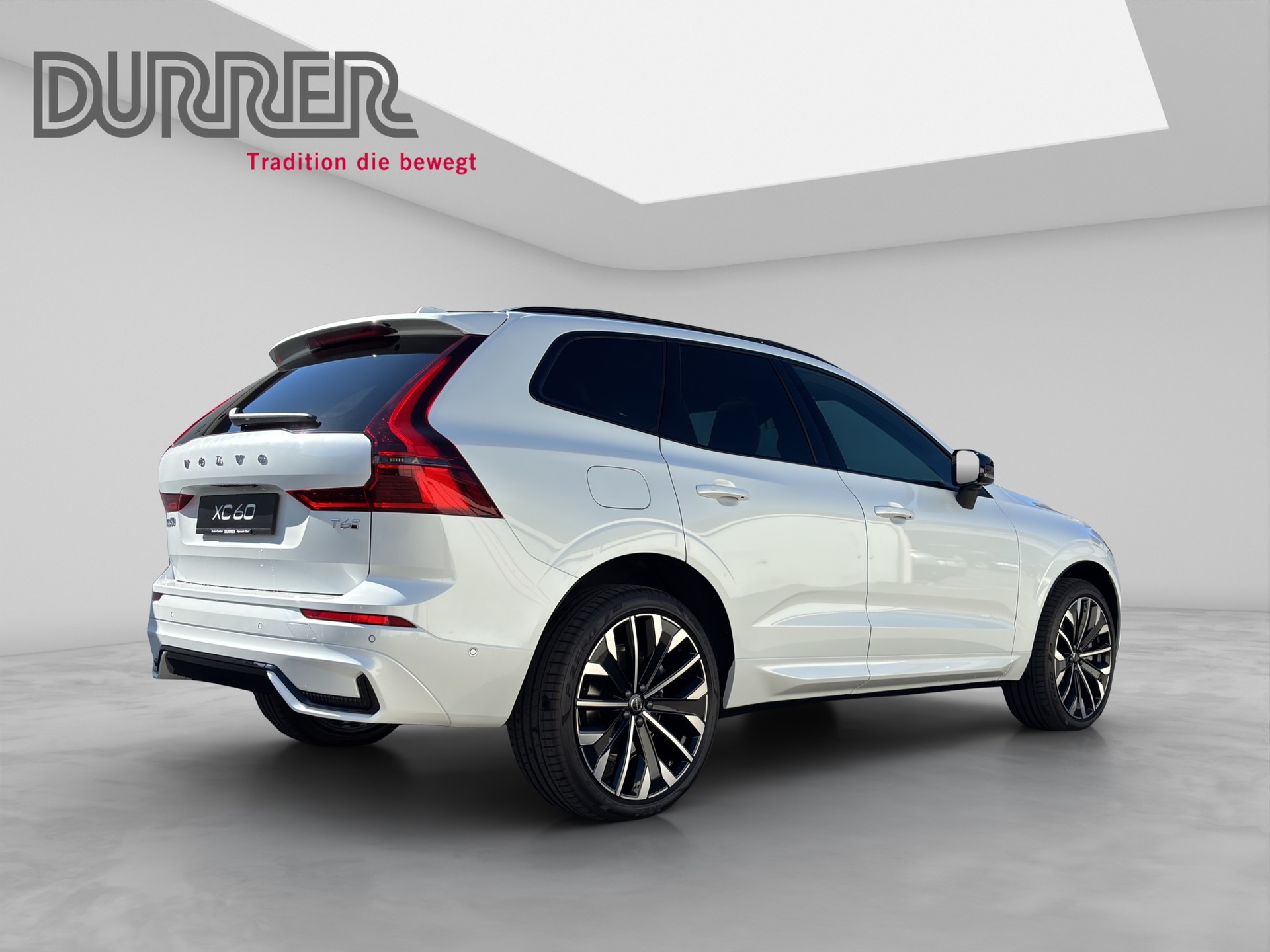 VOLVO XC60 2.0 T6 TE Ultra Dark eAWD-image-3