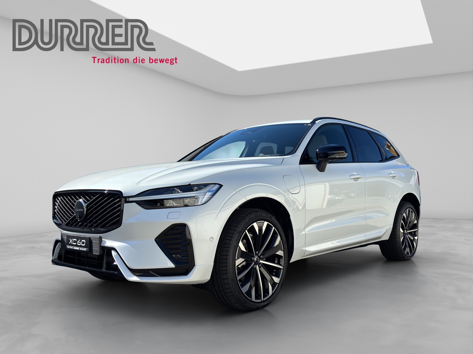 VOLVO XC60 2.0 T6 TE Ultra Dark eAWD-image-0