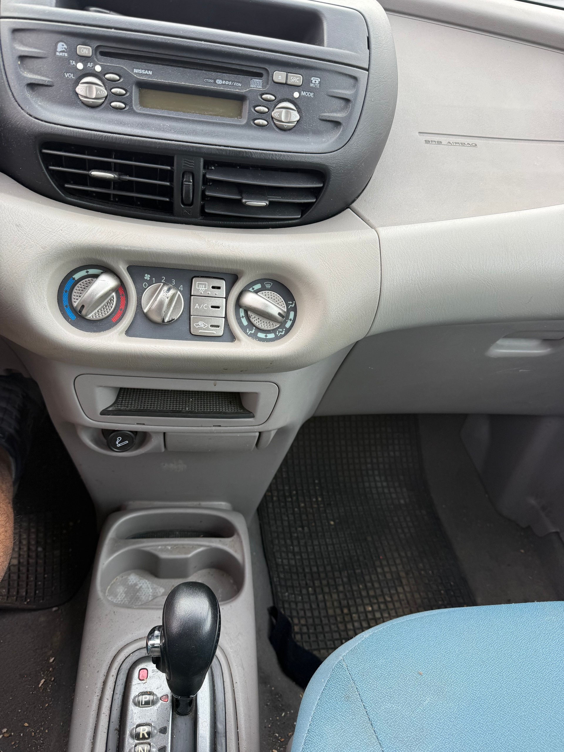 NISSAN Almera Tino 2.0 16V Ambience-image-5