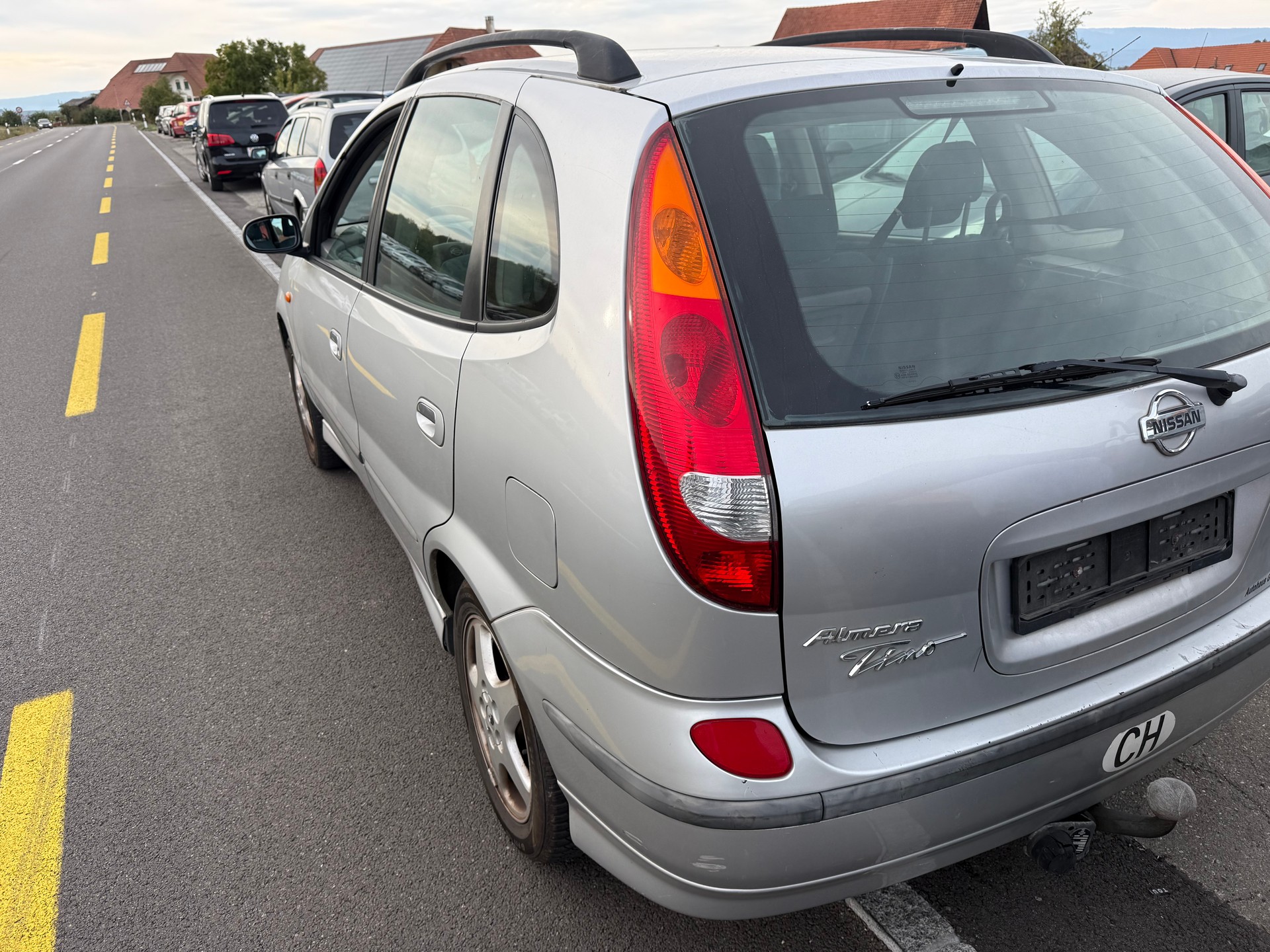 NISSAN Almera Tino 2.0 16V Ambience-image-2