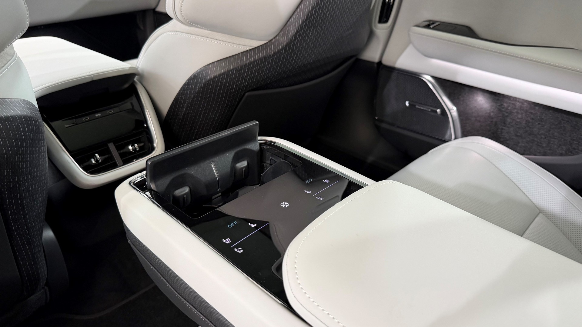 POLESTAR 5 Performance Launch Edition-image-13