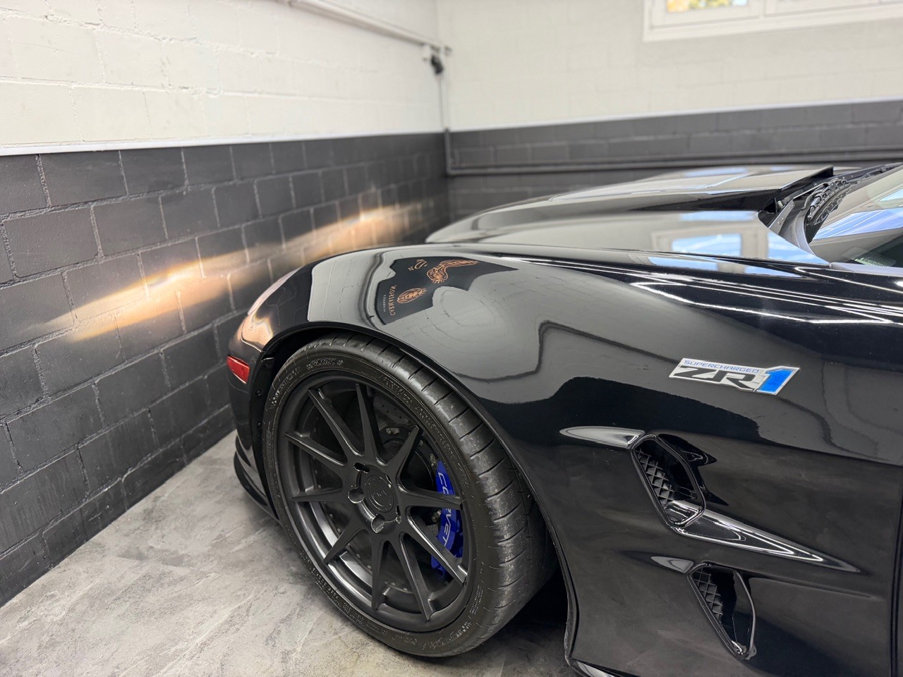 CHEVROLET Corvette ZR1 | Carbon | Keramik | Poleposition Recaro Sitze | Bilstein | ADV1 7.1 Wheels | Puures V8 Monster-image-13