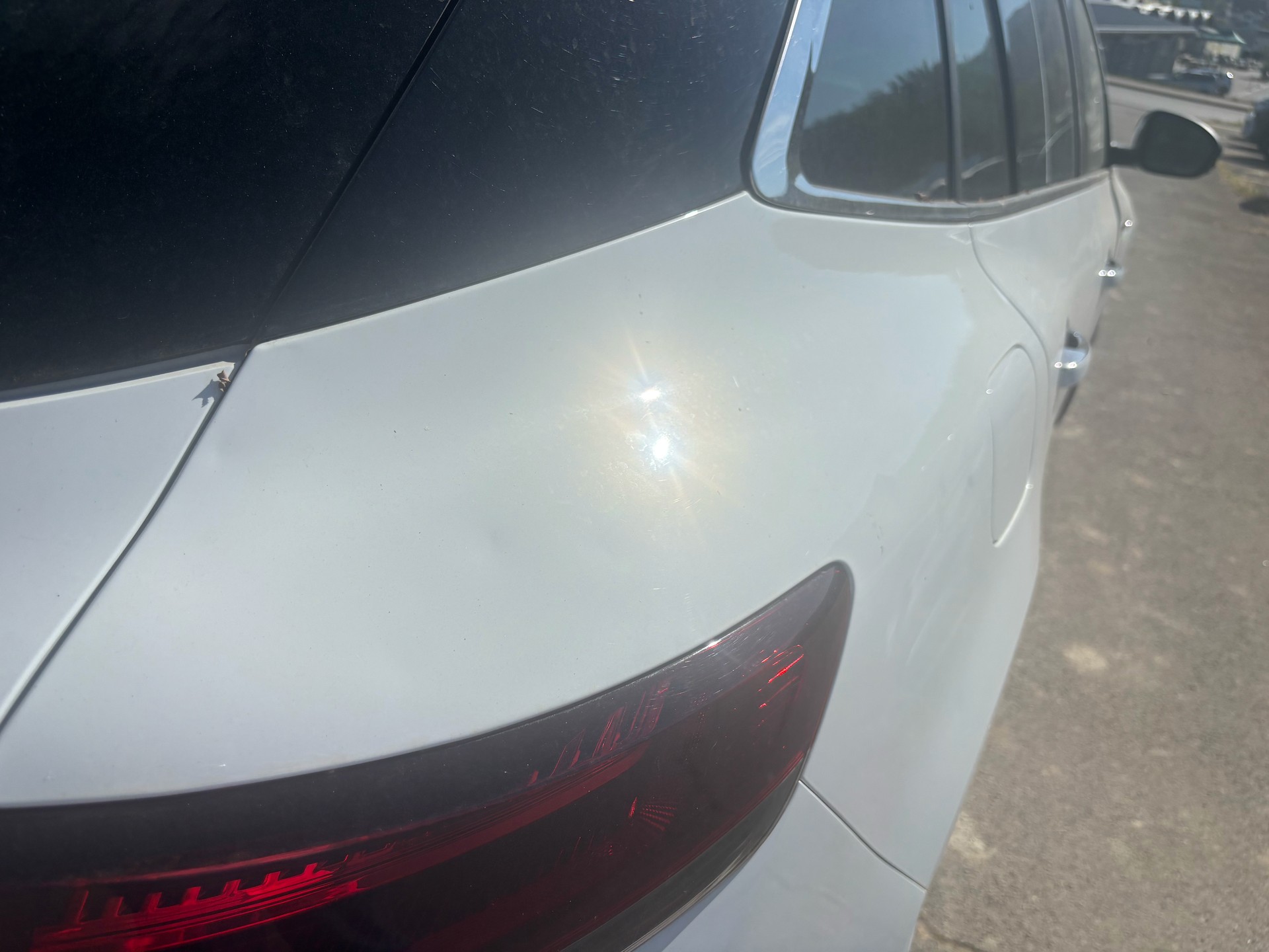 RENAULT Mégane Grandtour 1.5 dCi Techno EDC-image-17
