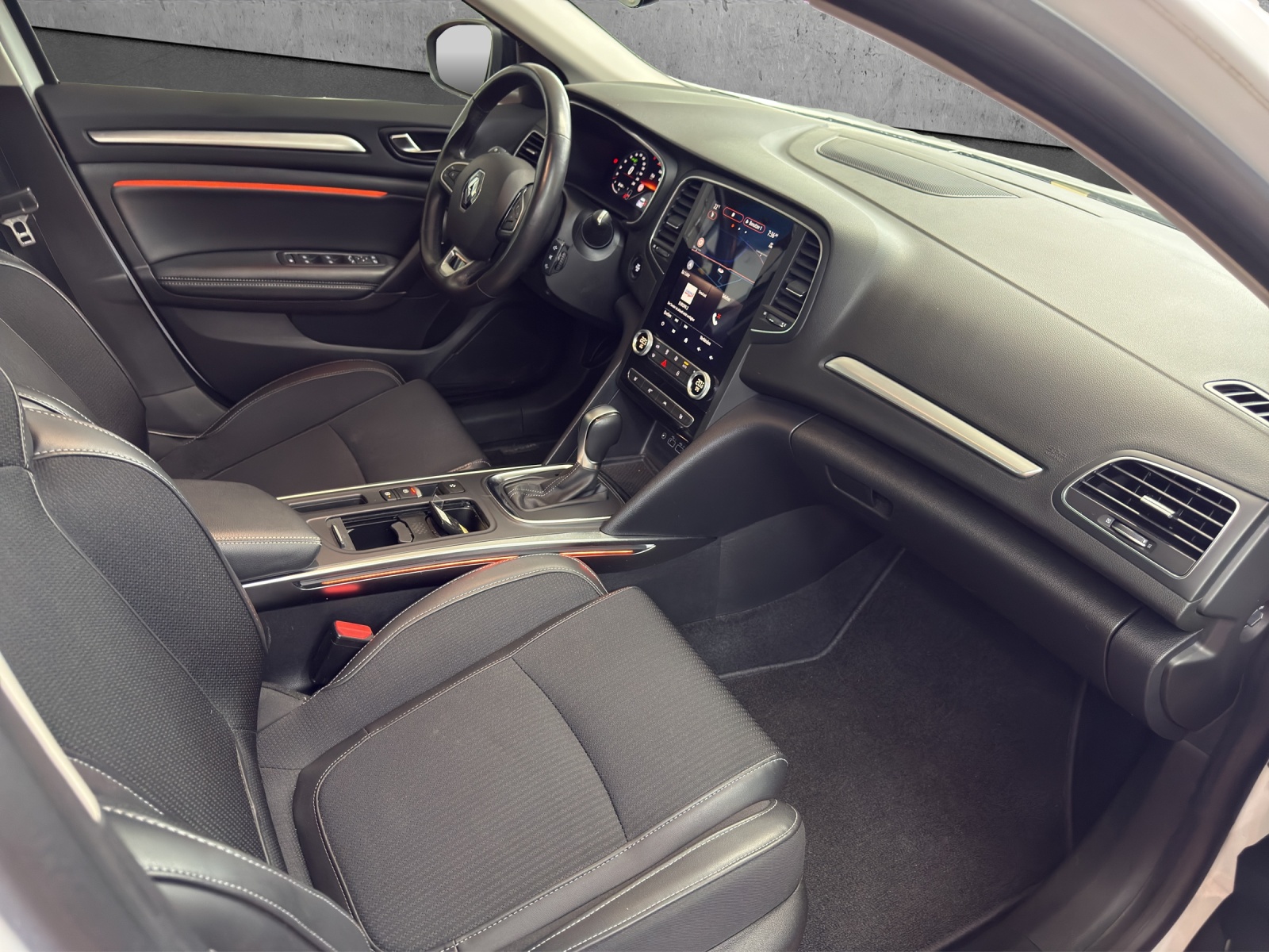 RENAULT Mégane Grandtour 1.5 dCi Techno EDC-image-19