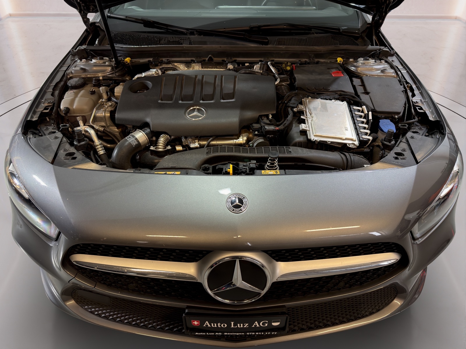 MERCEDES-BENZ A 180 d Style 8G-DCT-image-19