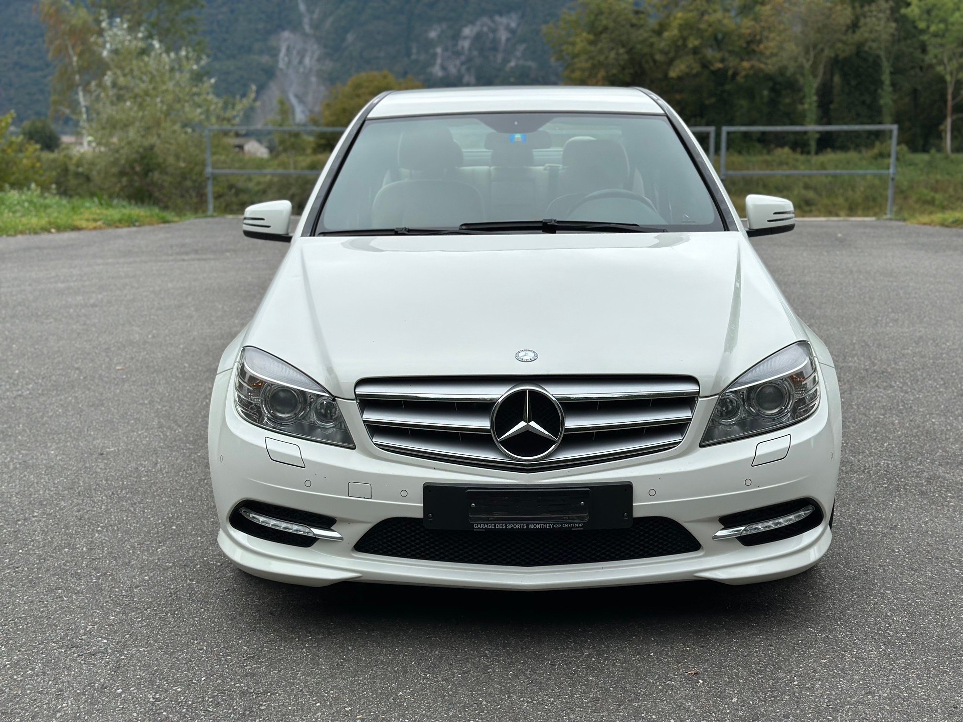 MERCEDES-BENZ C 300 4Matic AMG-Line-image-5