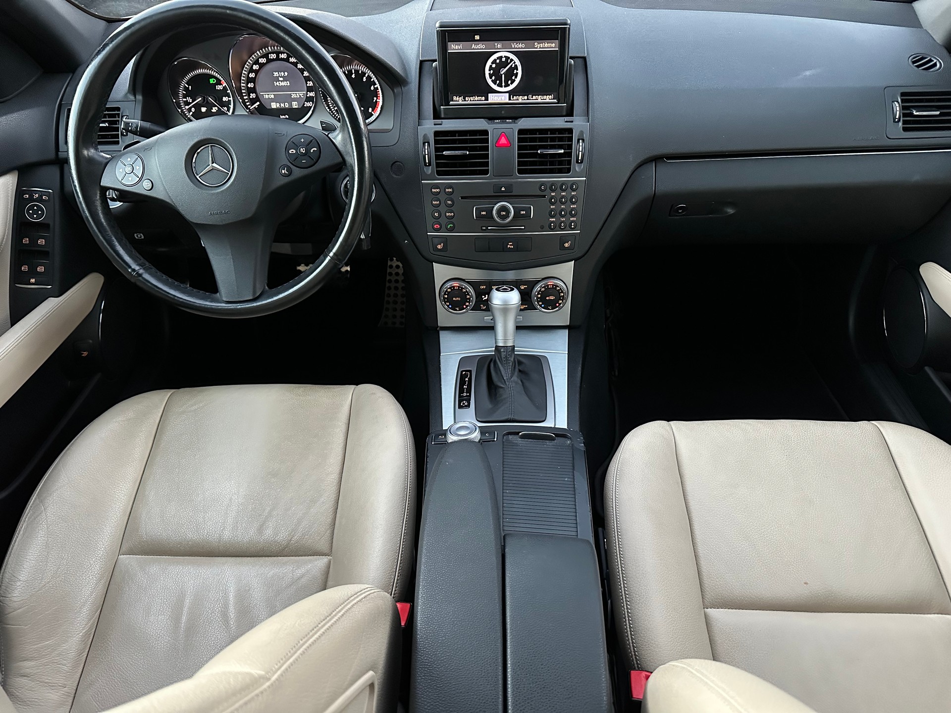 MERCEDES-BENZ C 300 4Matic AMG-Line-image-7