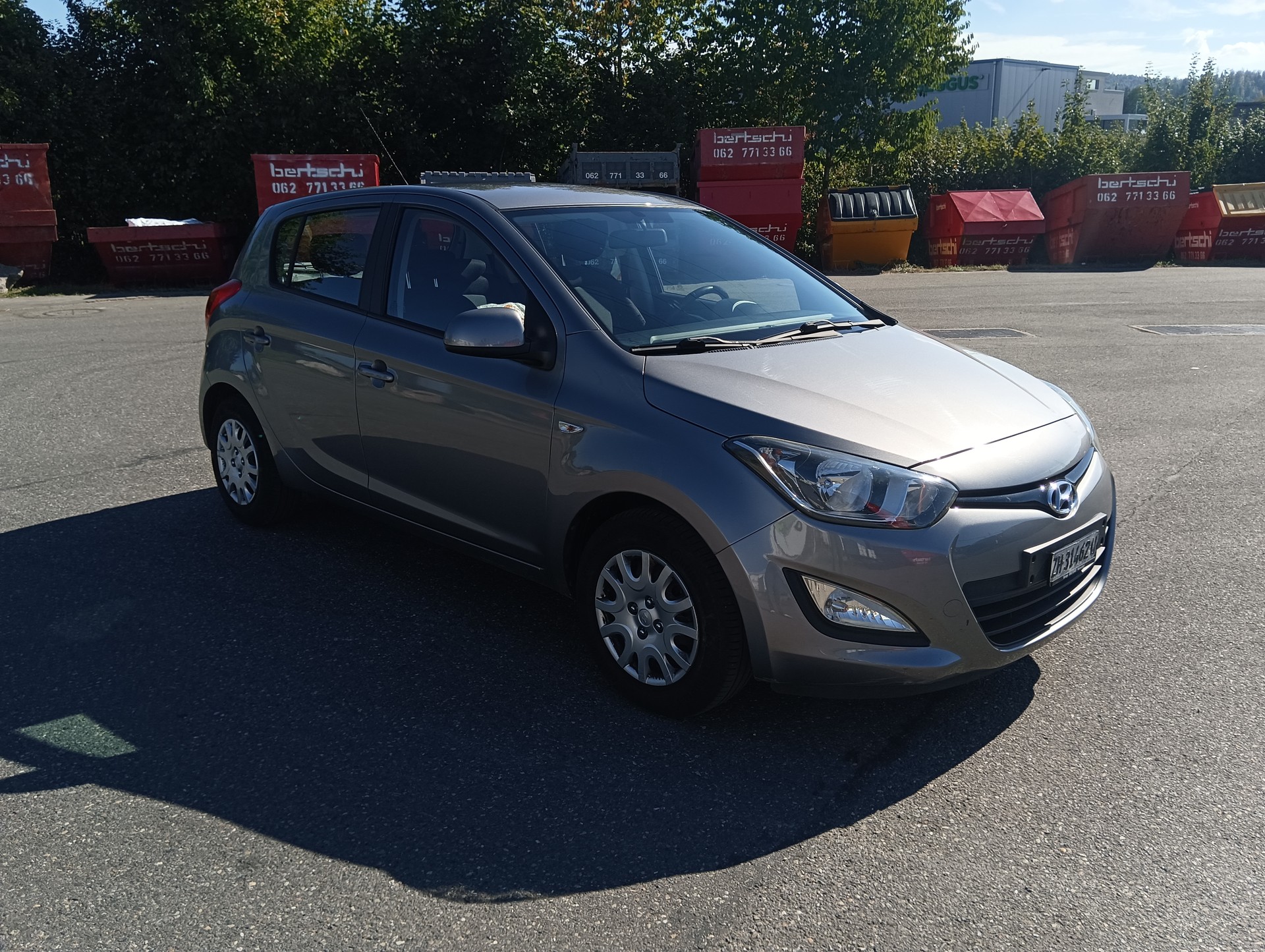 HYUNDAI i20-image-5