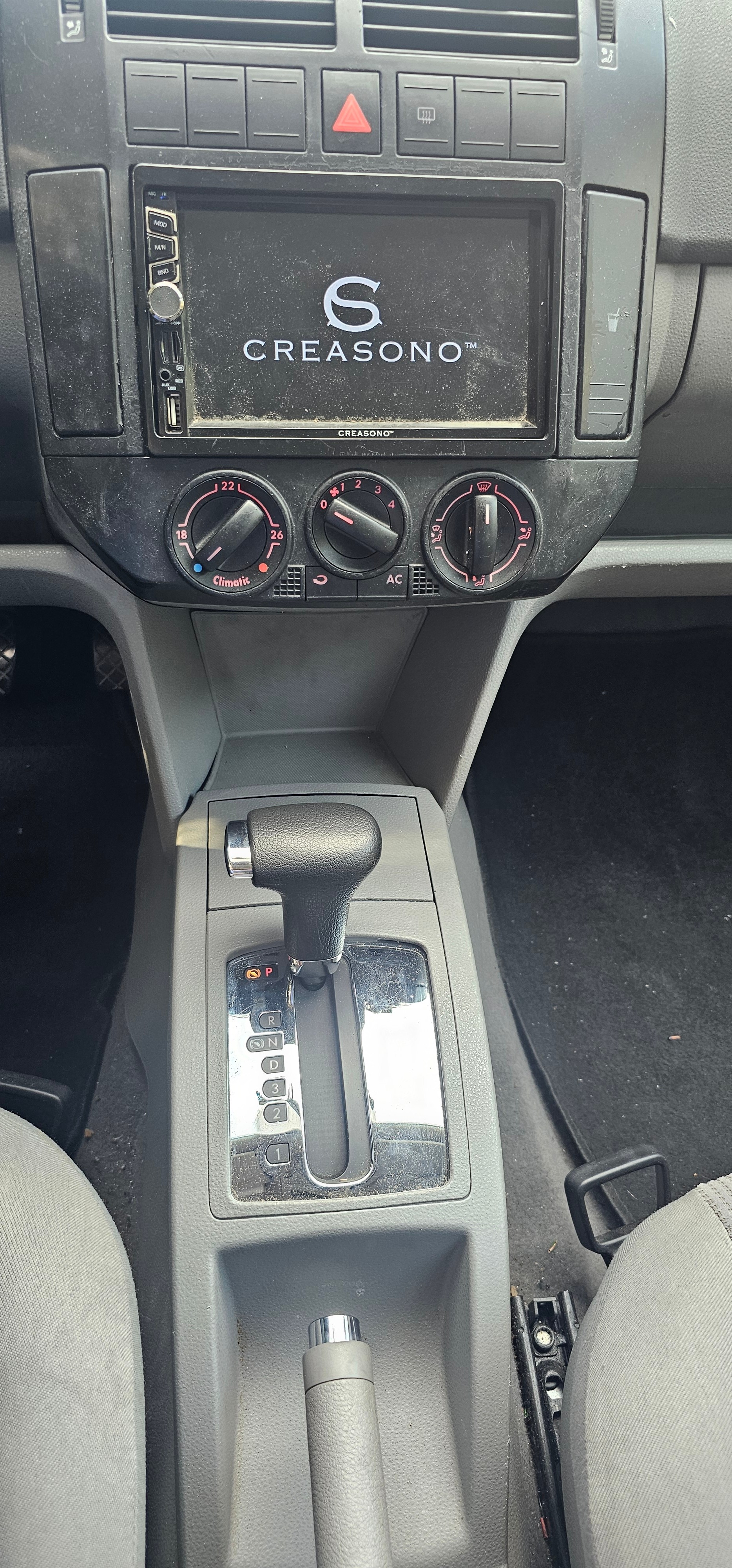 VW POLO-image-6