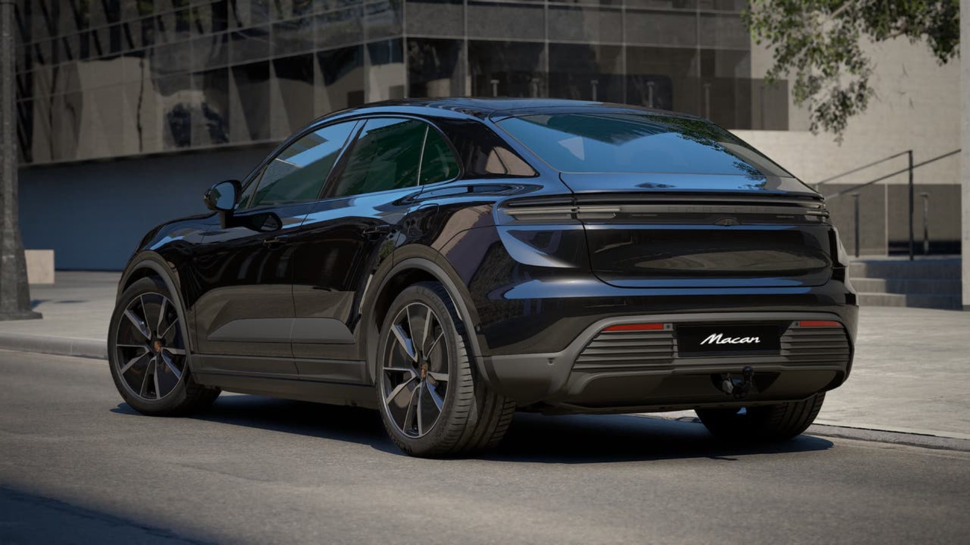 PORSCHE Macan 4-image-2