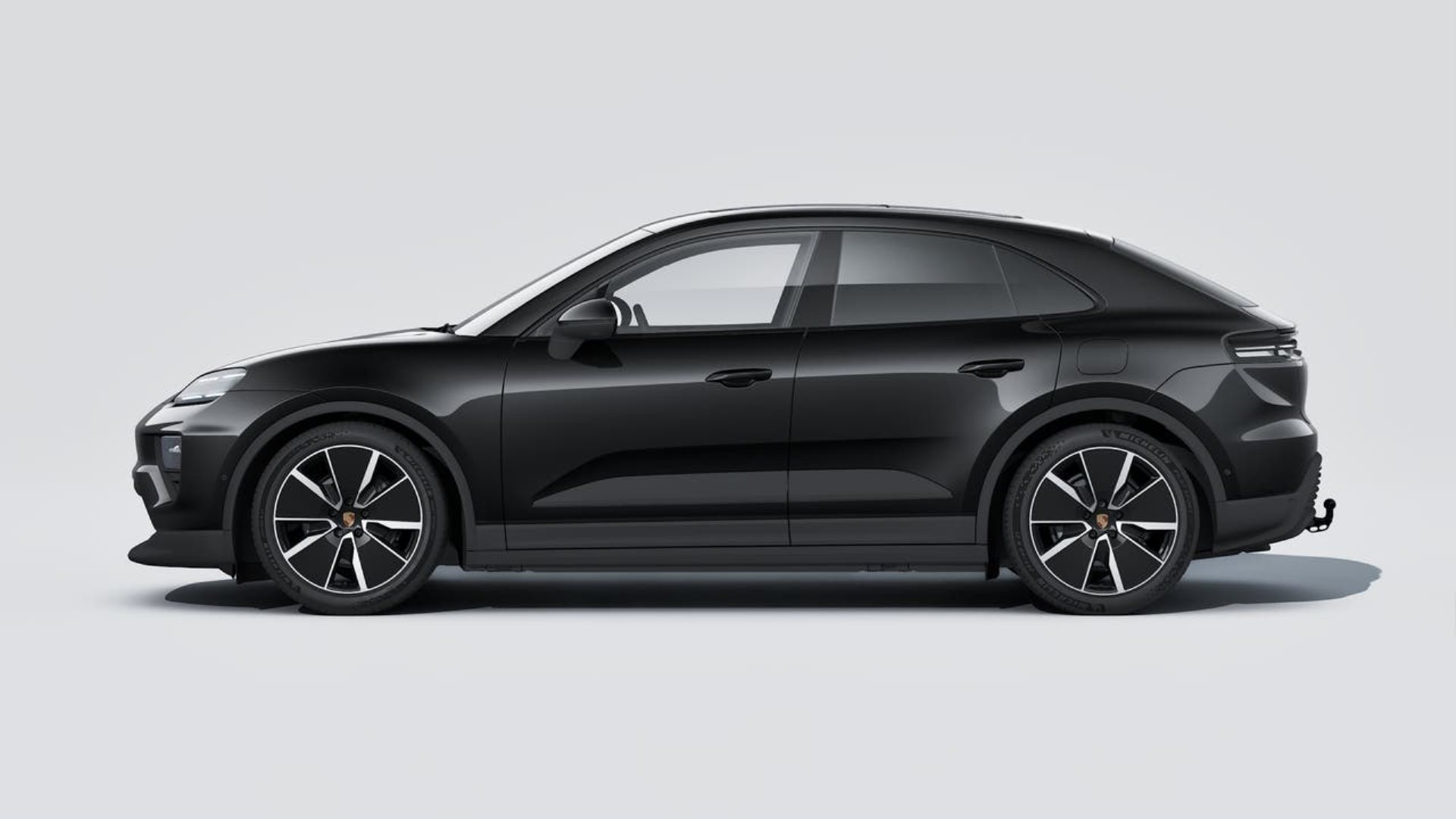 PORSCHE Macan 4-showroom-element-1
