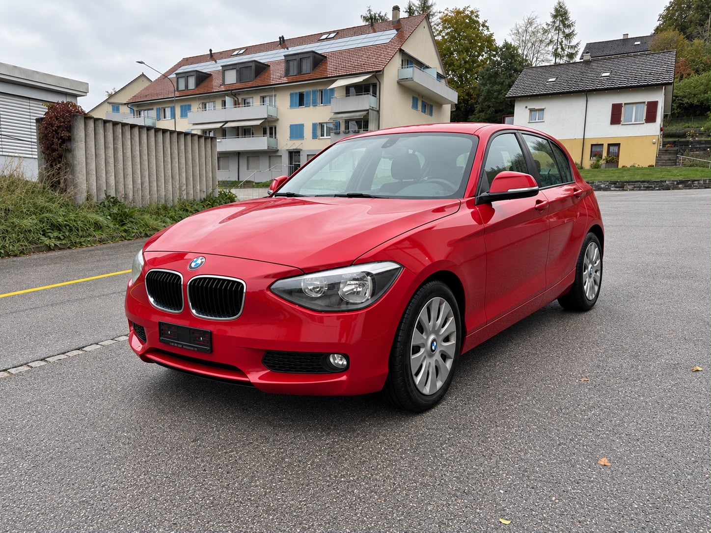 BMW 116i-image-1
