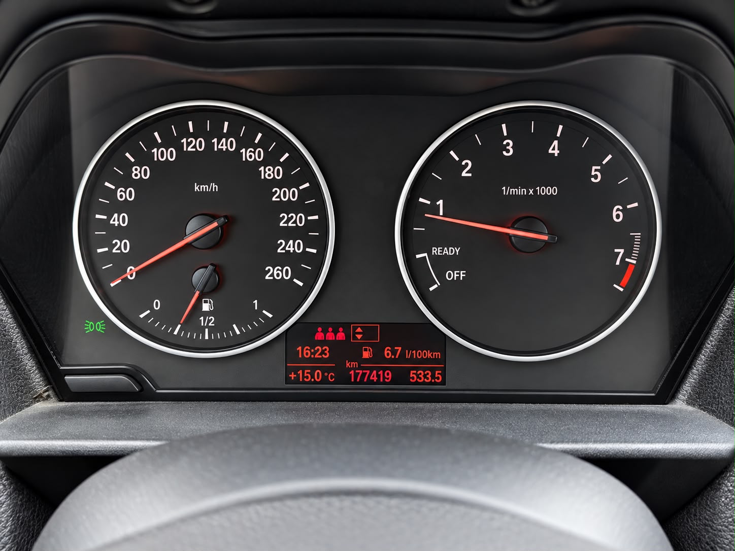 BMW 116i-image-10
