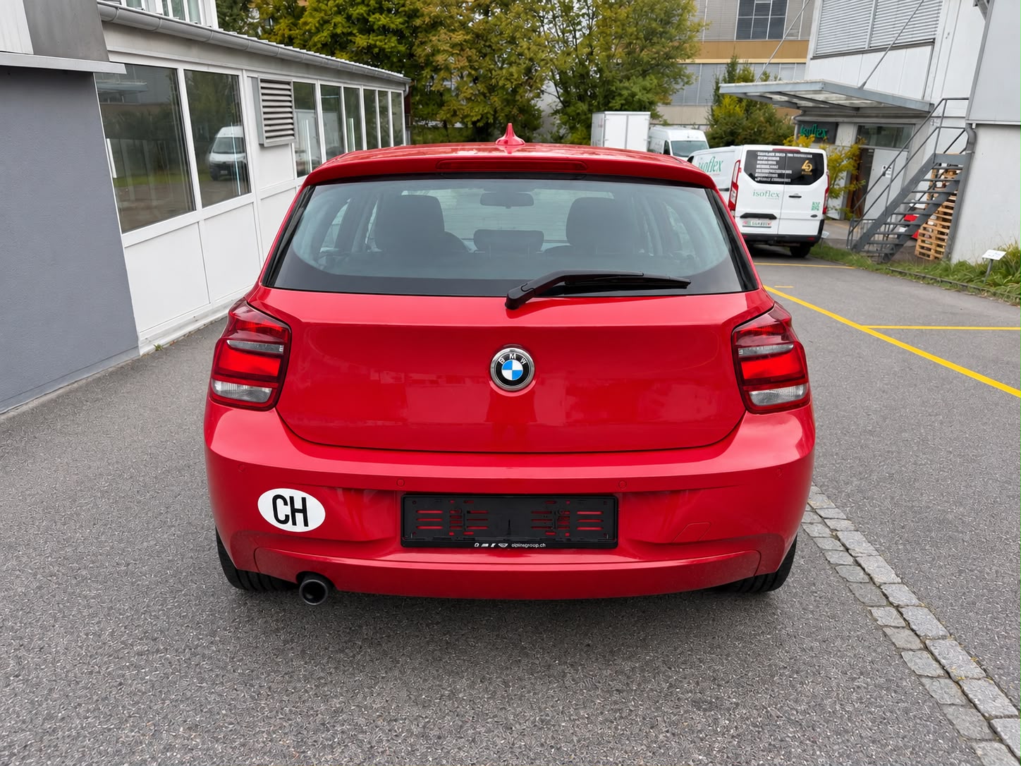 BMW 116i-image-6