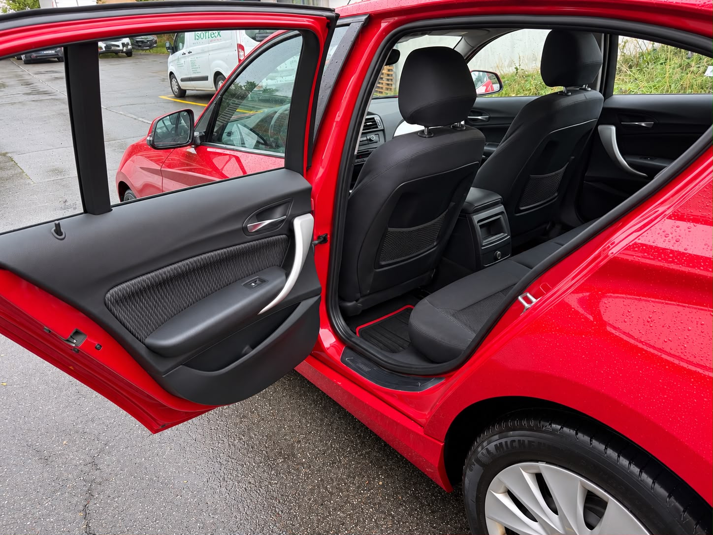 BMW 116i-image-16