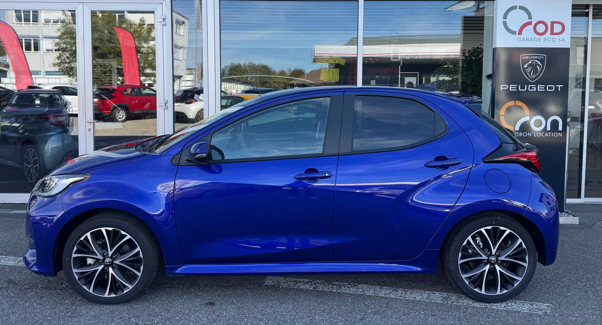 TOYOTA Yaris 1.5 Trend e-CVT-image-3