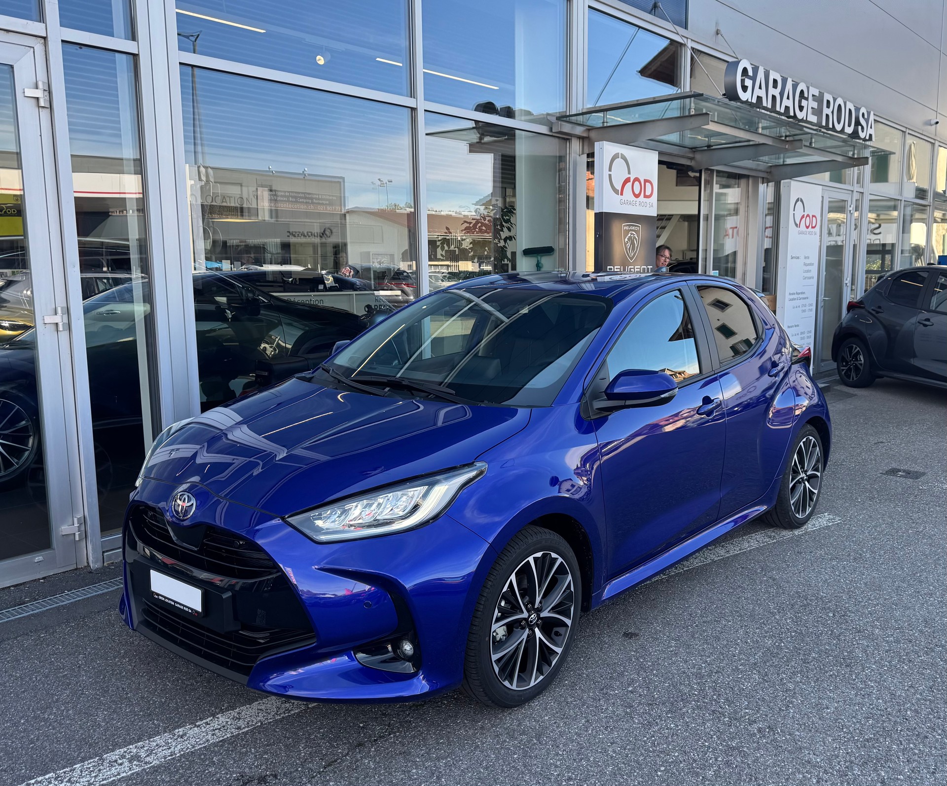 TOYOTA Yaris 1.5 Trend e-CVT-image-0