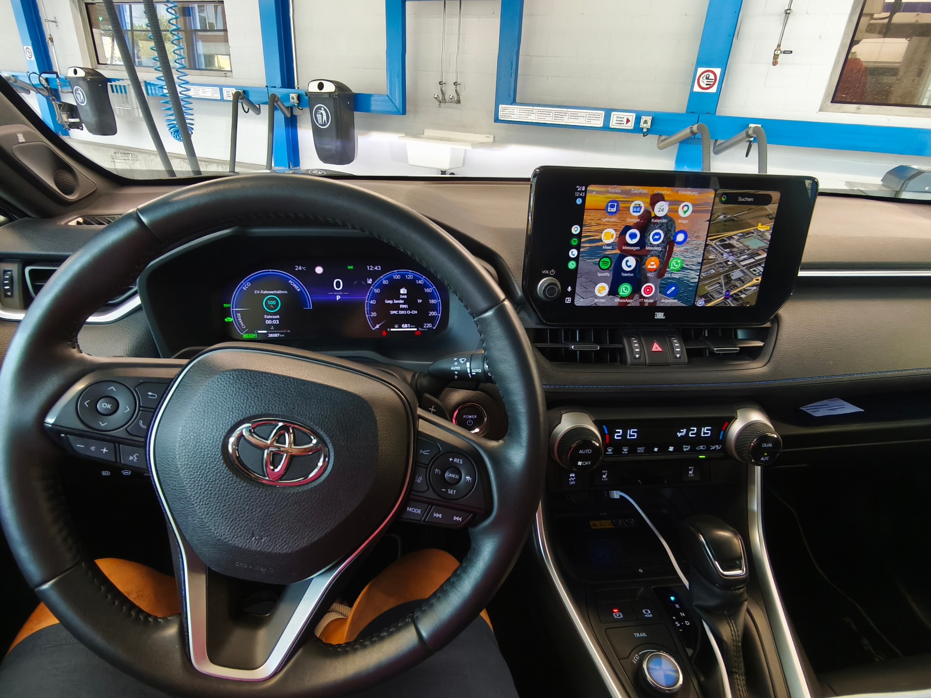 TOYOTA 2.5 HEV Style-image-7