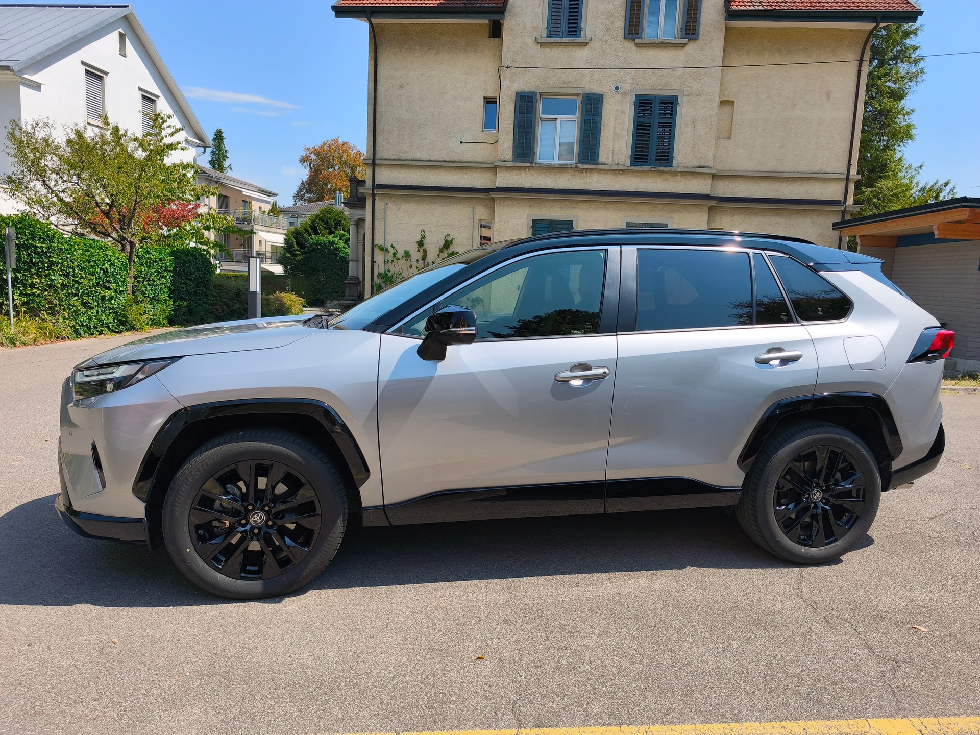 TOYOTA 2.5 HEV Style-image-2