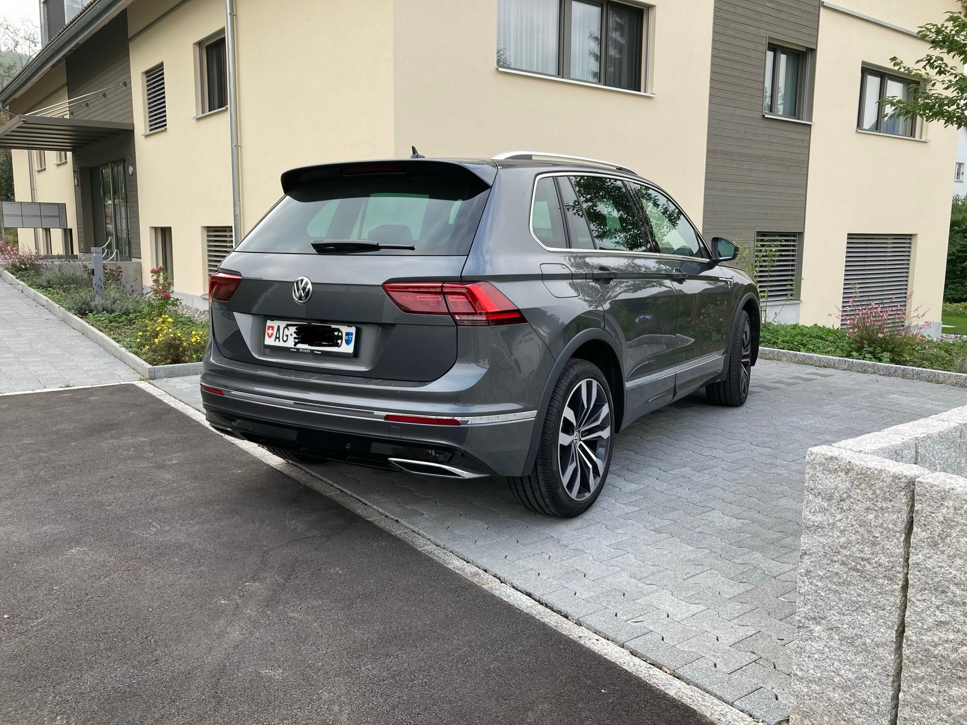 VW 2.0 TSI Highline DSG-image-5