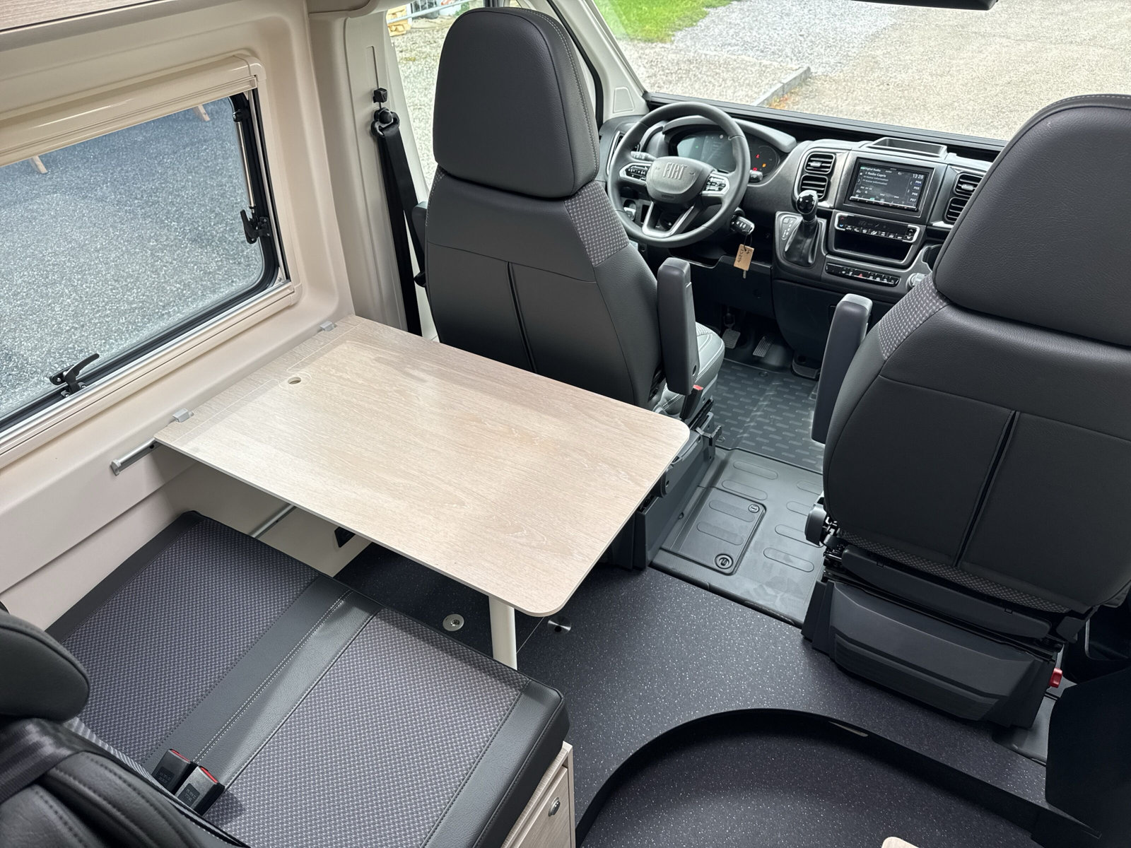 TOURNE MOBIL 6.4 Cruise - Heavy Chassis 180 PS-image-15