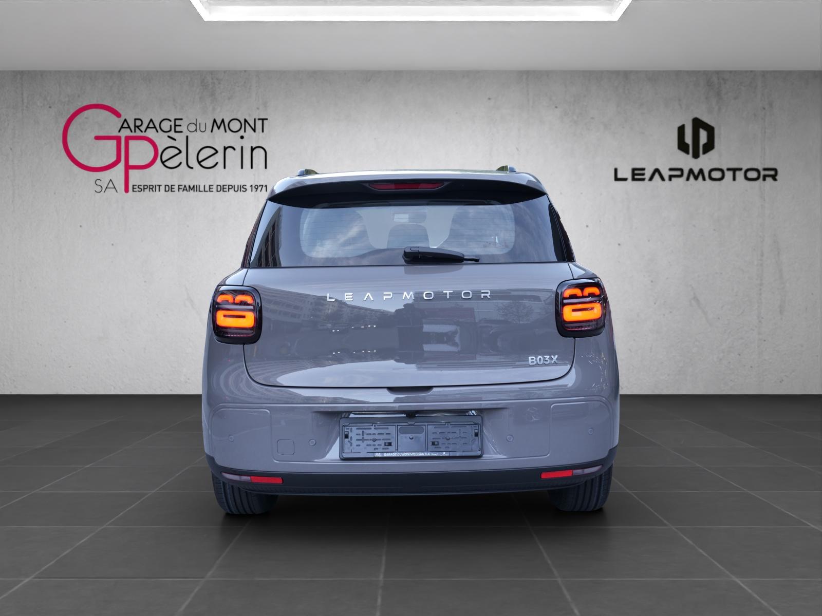 LEAPMOTOR B03X EV-image-2