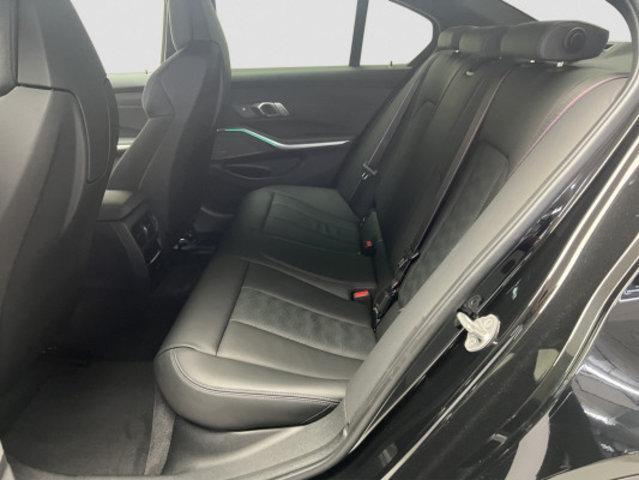BMW 3er Reihe G80 M3 Competition-image-9