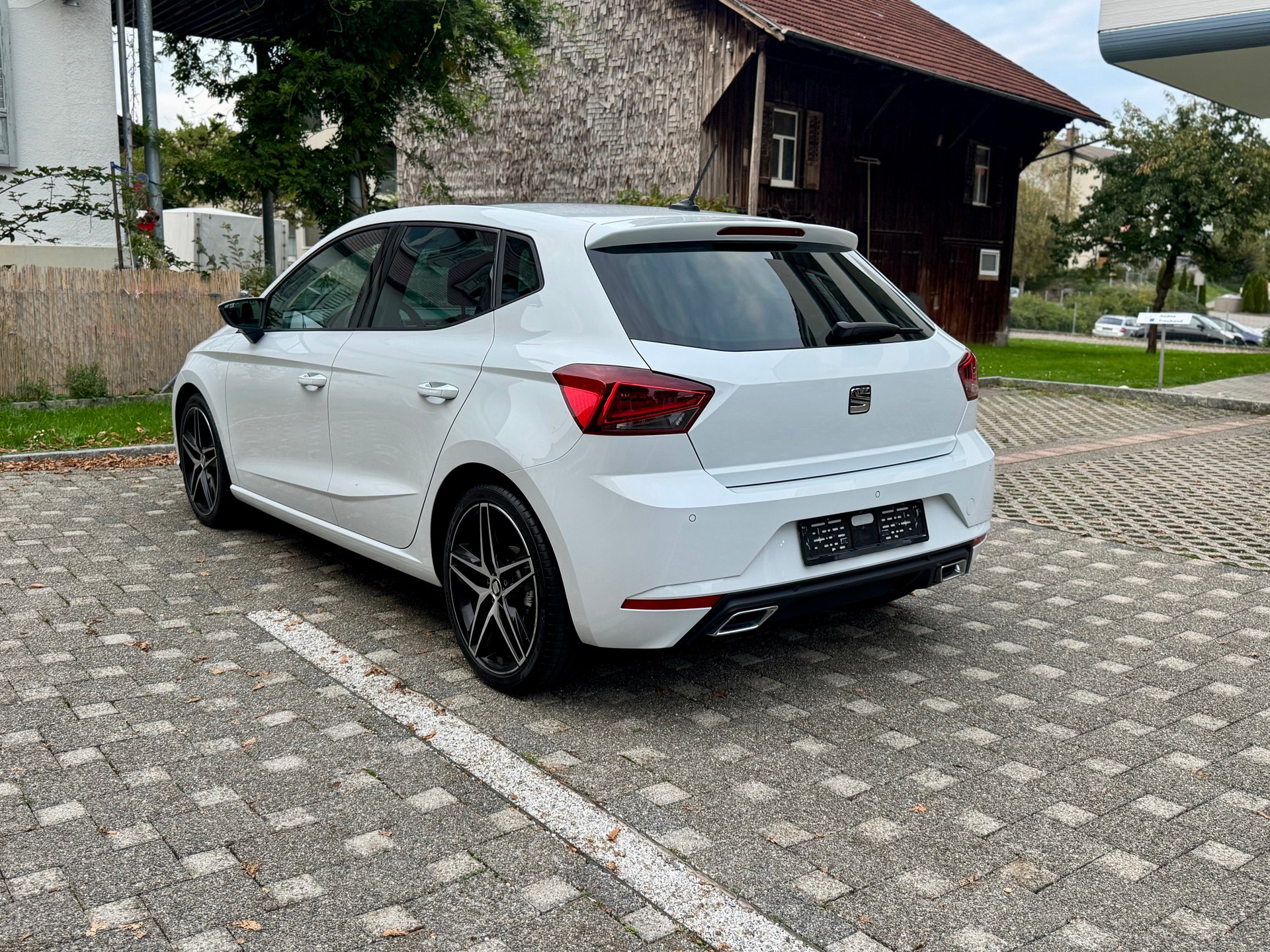 SEAT Ibiza 1.0 EcoTSI DSG FR-image-6