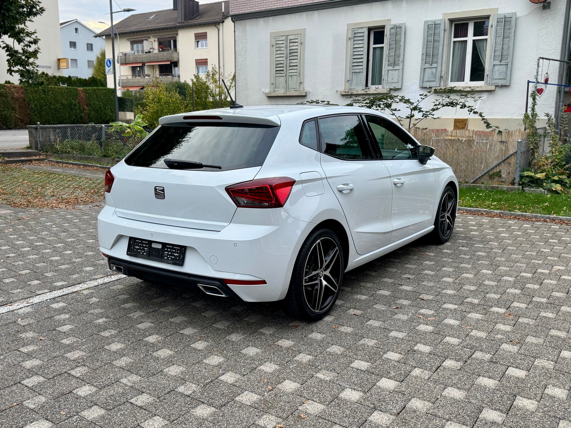 SEAT Ibiza 1.0 EcoTSI DSG FR-image-4