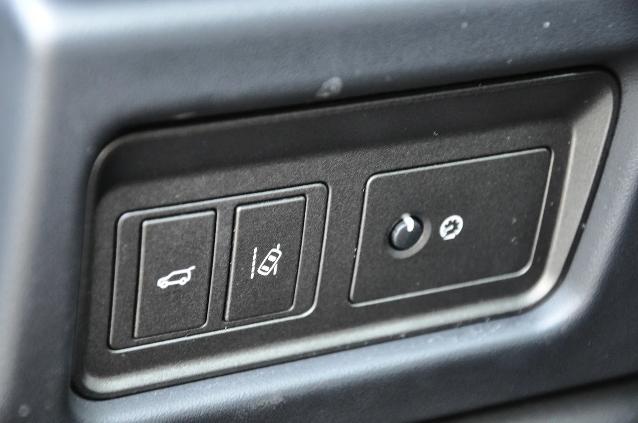 LAND ROVER Range Rover Evoque 2.0 Si4 SE Dynamic AT9-image-14