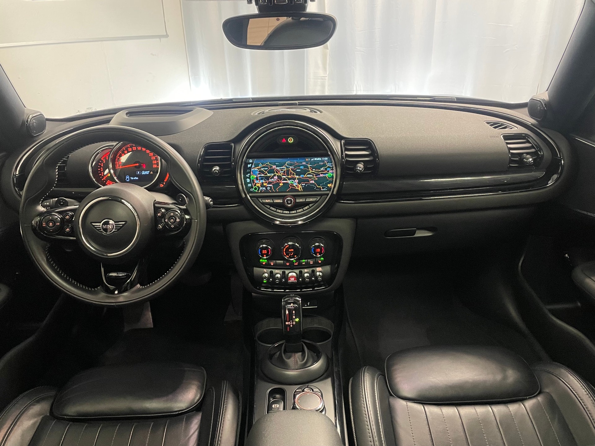 MINI Clubman Cooper SD ALL4 Steptronic-image-11