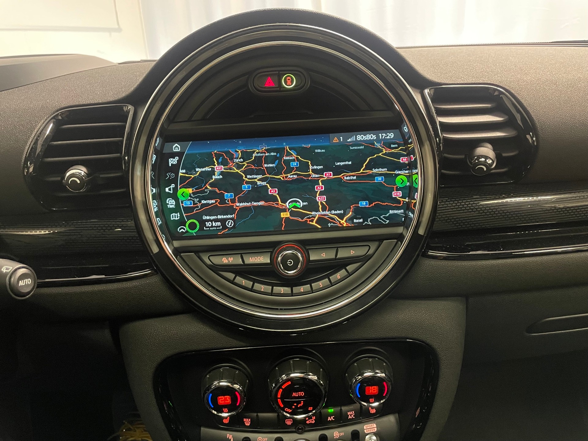 MINI Clubman Cooper SD ALL4 Steptronic-image-9