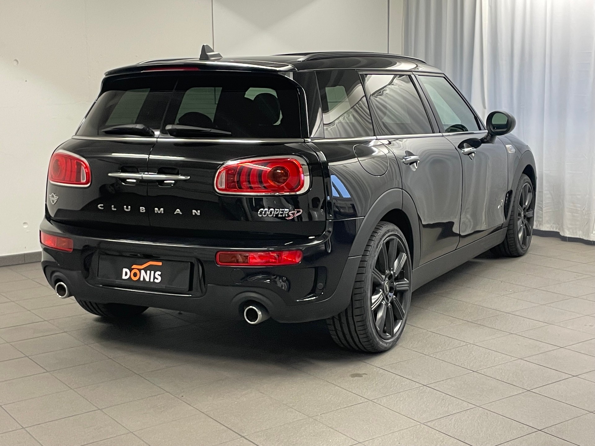 MINI Clubman Cooper SD ALL4 Steptronic-image-4