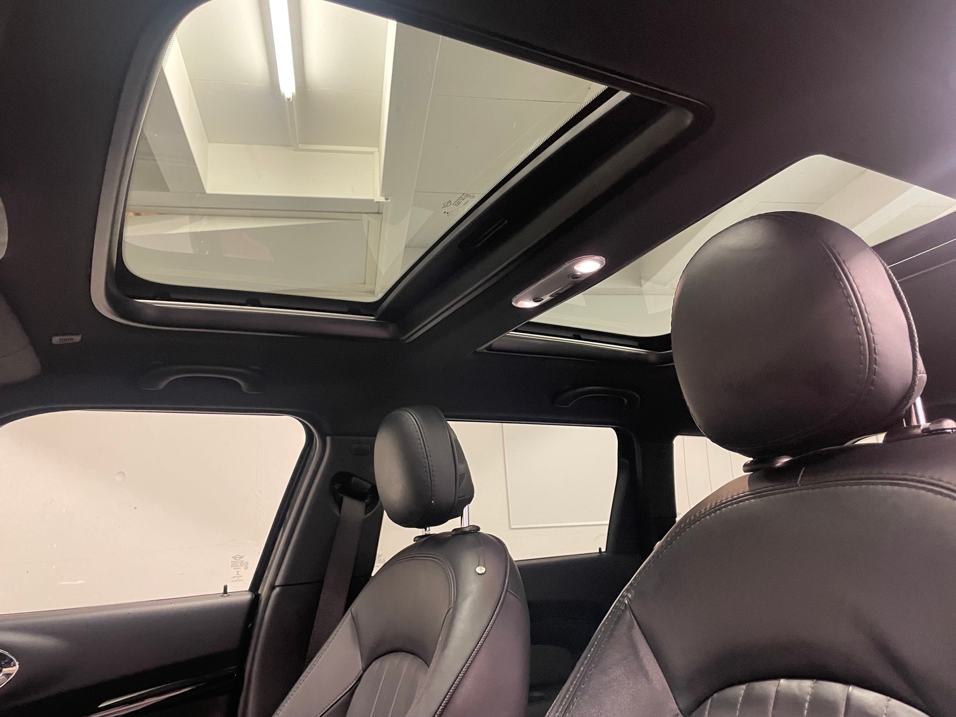 MINI Clubman Cooper SD ALL4 Steptronic-image-5