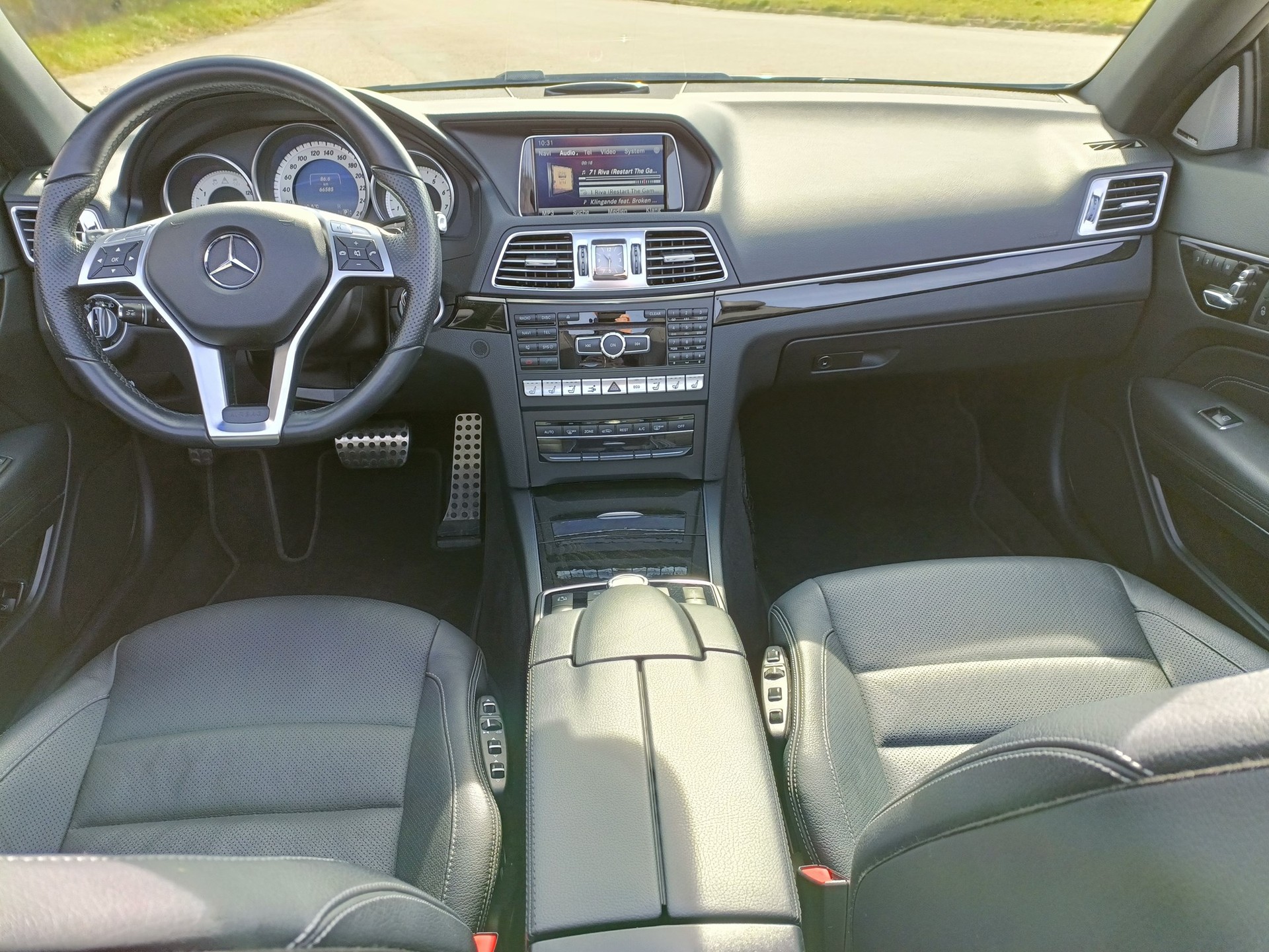 MERCEDES-BENZ E 400 7G-Tronic-image-15
