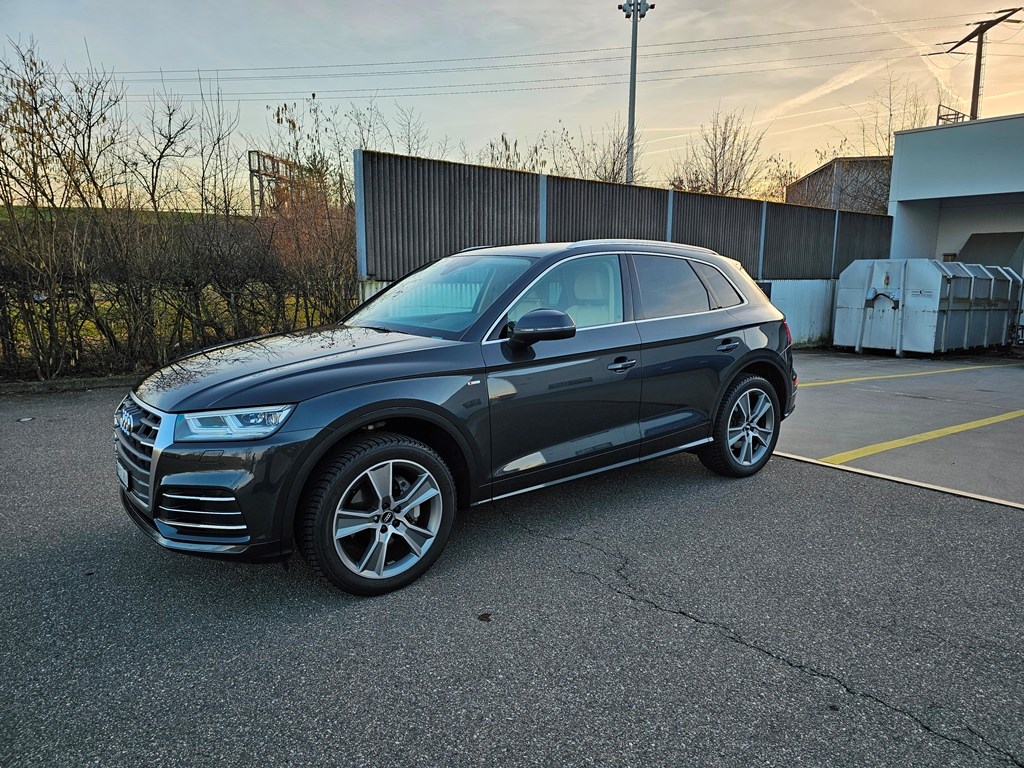 AUDI Q5 2.0 TDI 190 Sport quat. S-Tr.-showroom-element-1