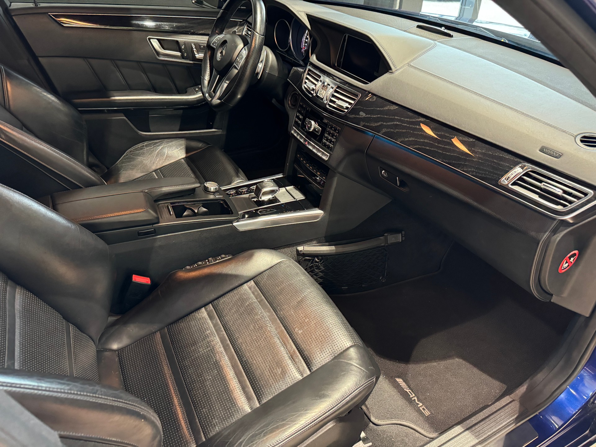 MERCEDES-BENZ E 63 AMG Speedshift-image-12