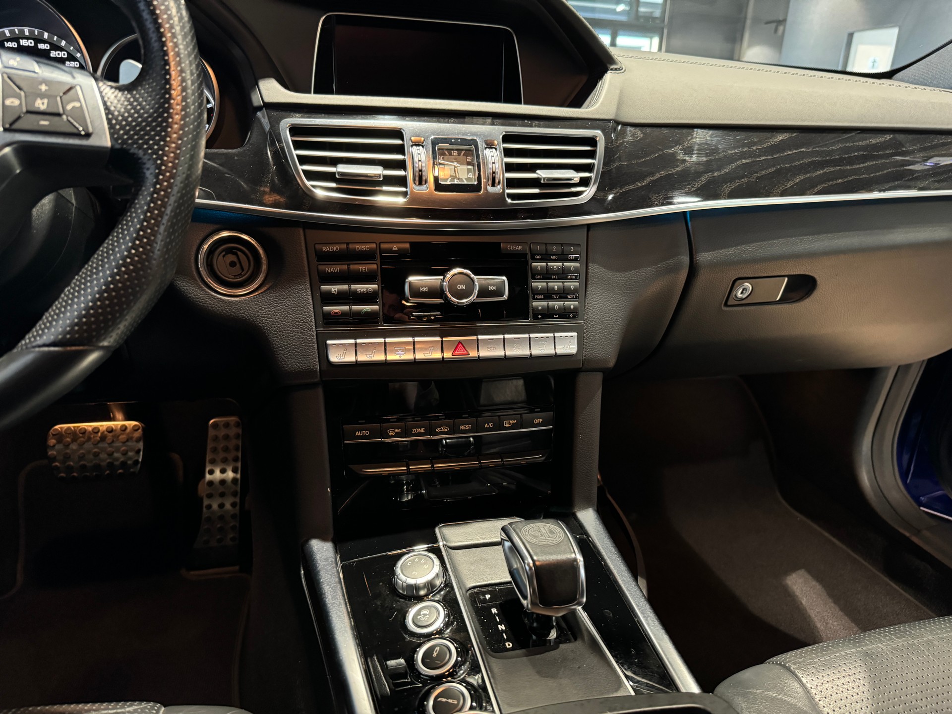 MERCEDES-BENZ E 63 AMG Speedshift-image-11