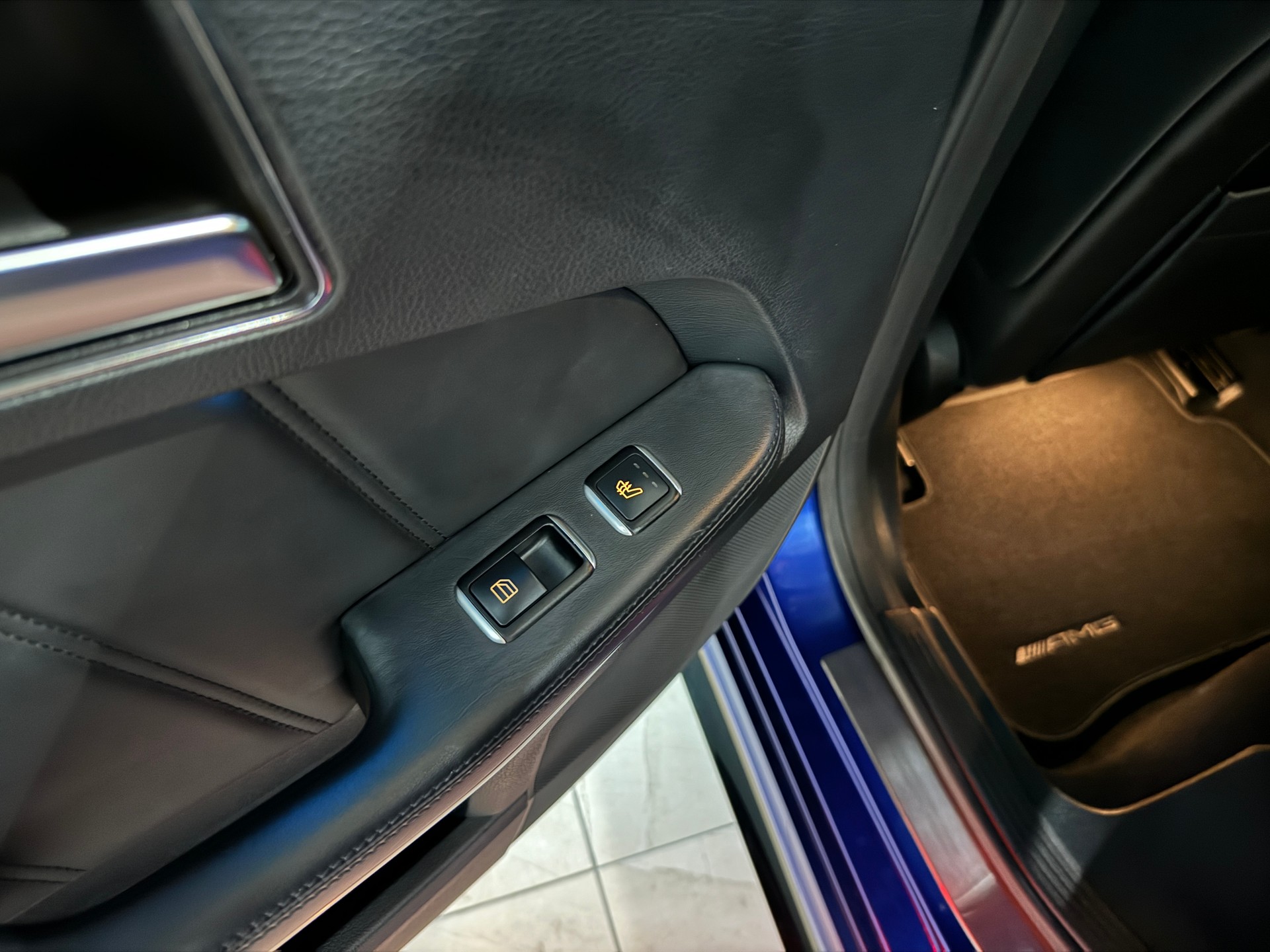 MERCEDES-BENZ E 63 AMG Speedshift-image-16