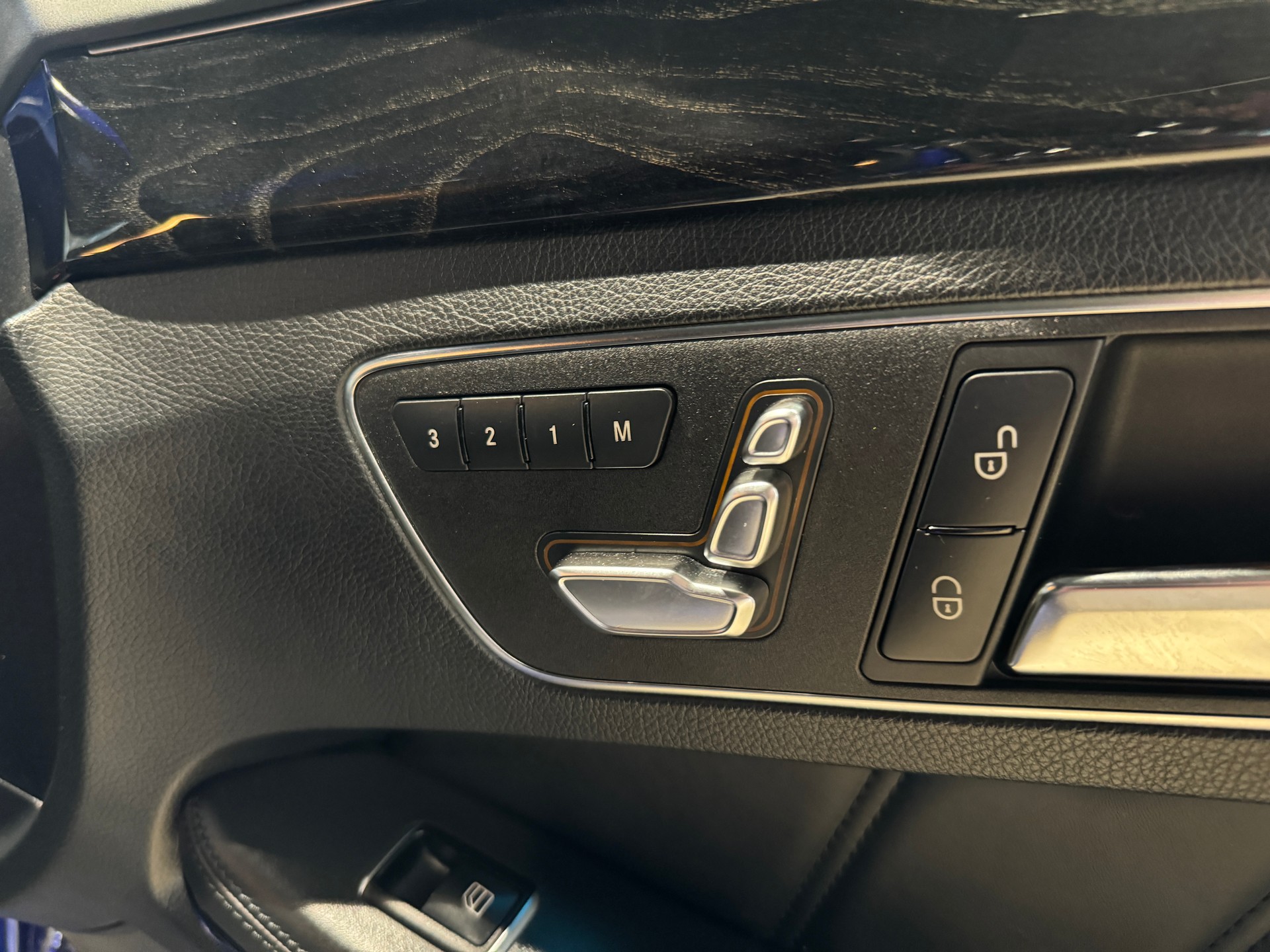 MERCEDES-BENZ E 63 AMG Speedshift-image-14