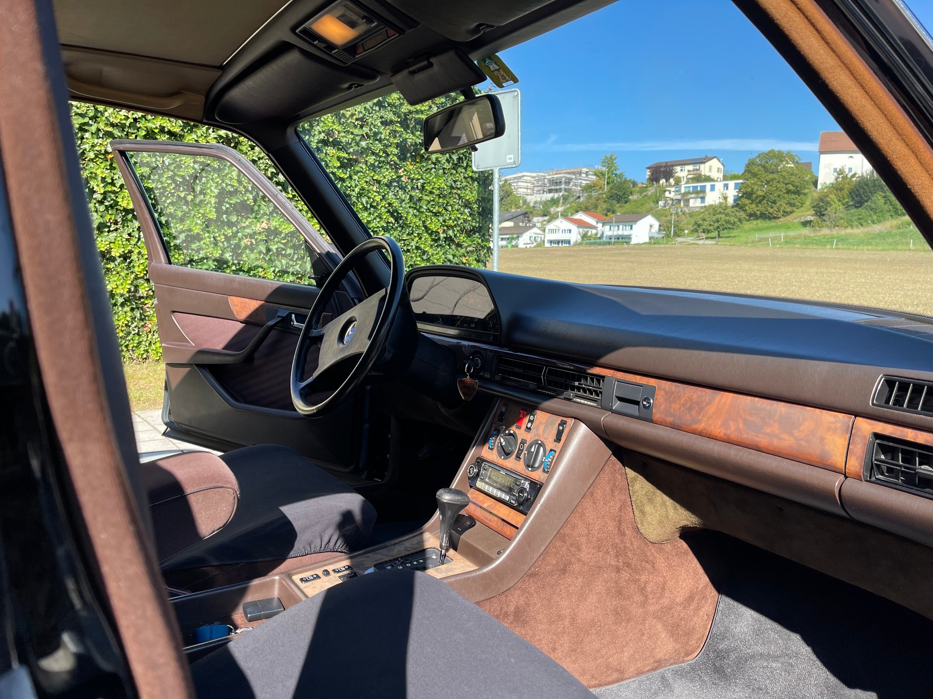 MERCEDES-BENZ 300 SE-image-4