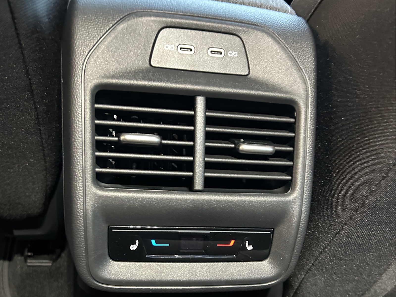 SKODA Superb Combi 2.0 TDi Selection 4x4 DSG-image-15