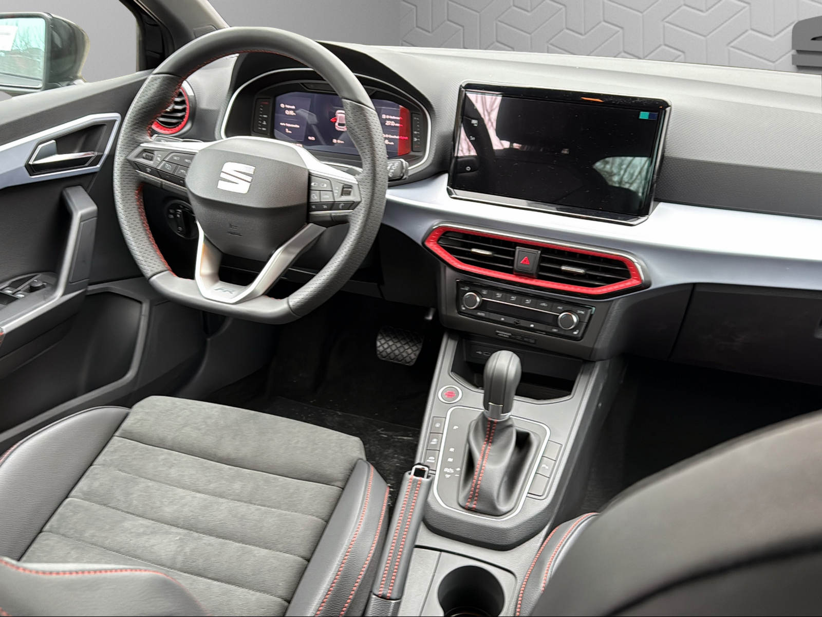 SEAT Ibiza 1.5 EcoTSI FR DSG-image-11