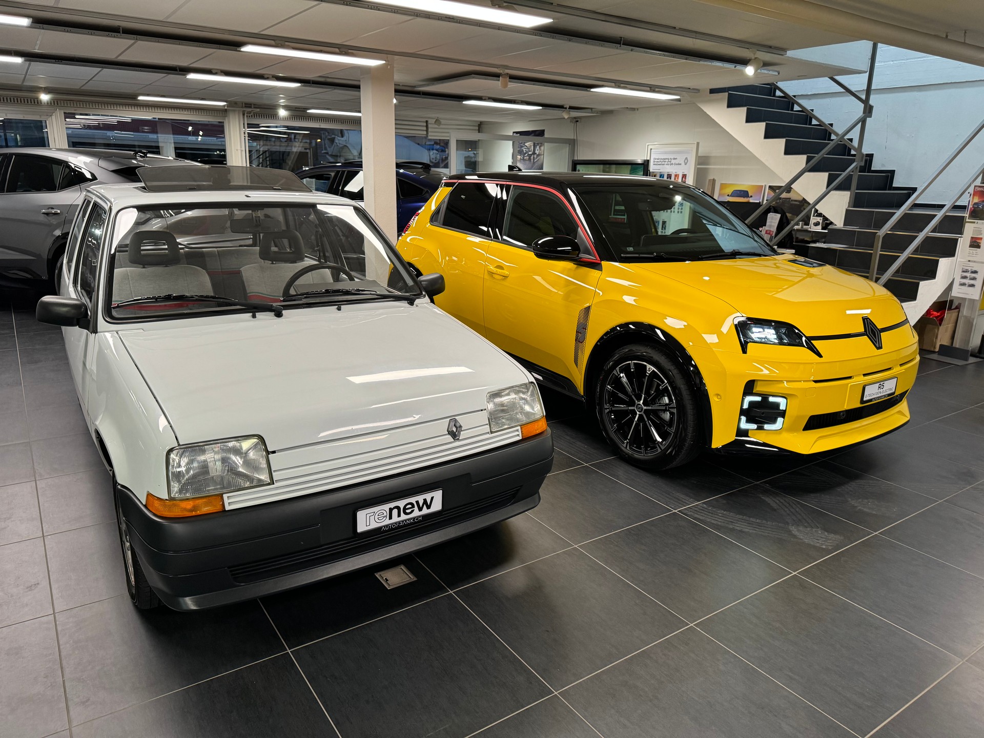 RENAULT R5 E-TECH 100% ELECTRIC iconic five 150PS Comfort Range-image-14