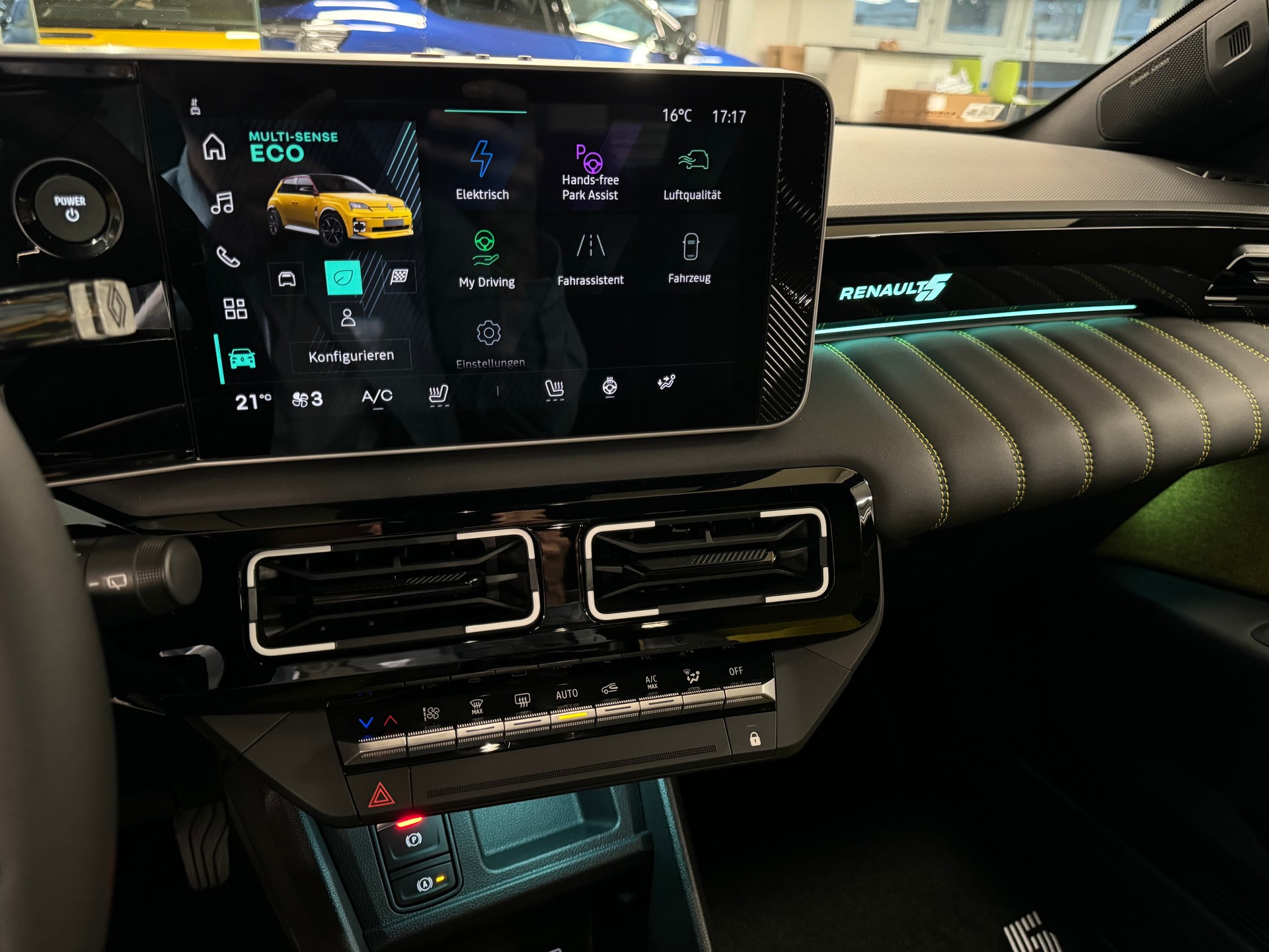 RENAULT R5 E-TECH 100% ELECTRIC iconic five 150PS Comfort Range-image-13